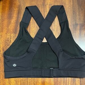 Lululemon athletica Cross-Back Black Sports Bra